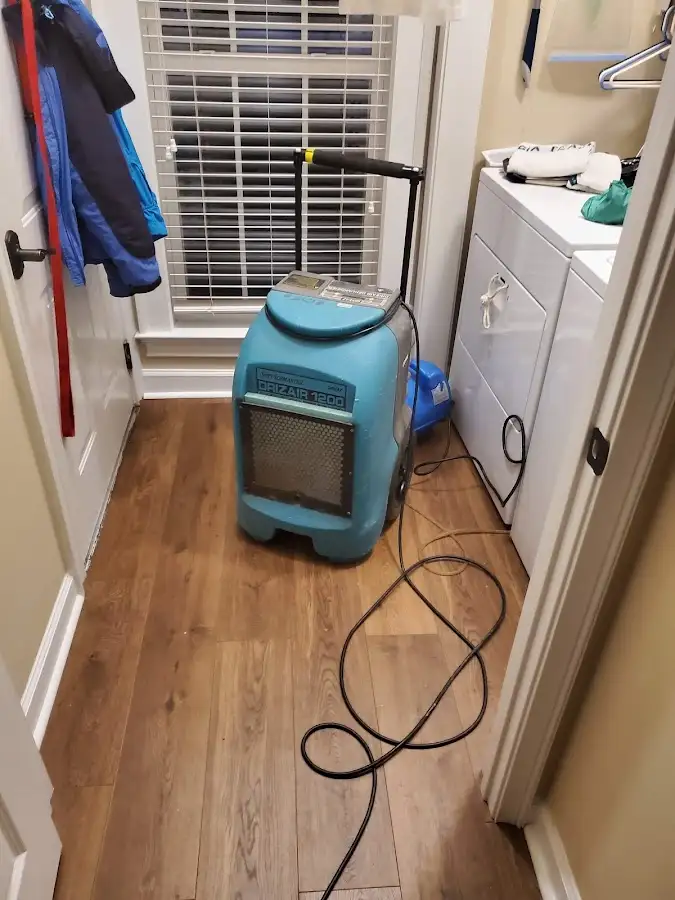 Commercial dehumidifier deployed for Crawl Space Restoration in Neptune Beach